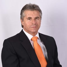 Dr. Frank Lux Díaz