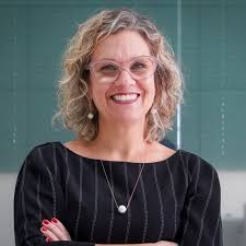 Dr. Camila Bolzan de Campos
